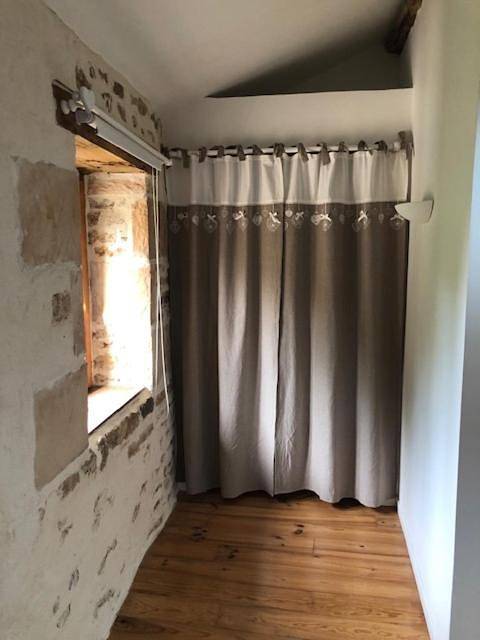 Location de vacances pour 2 personnes, avec jardin et piscine à Clussais-la-Pommeraie - 2