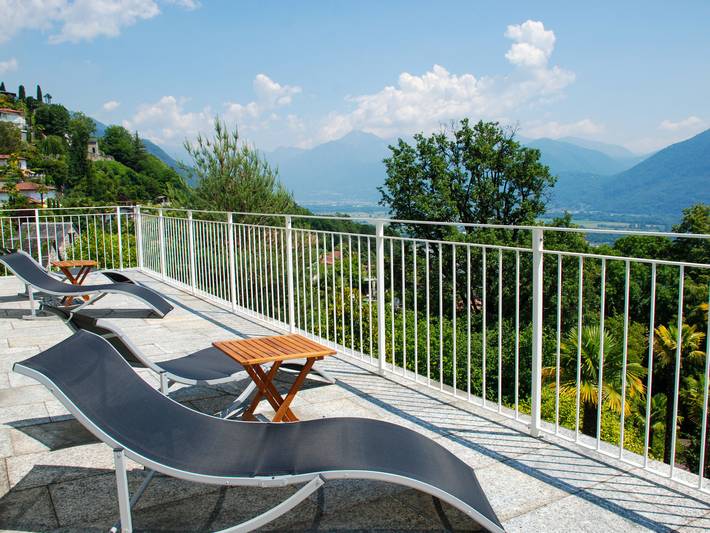 Ferienhaus für 6 Personen, mit Ausblick und Seeblick sowie Garten, mit Haustier in Minusio