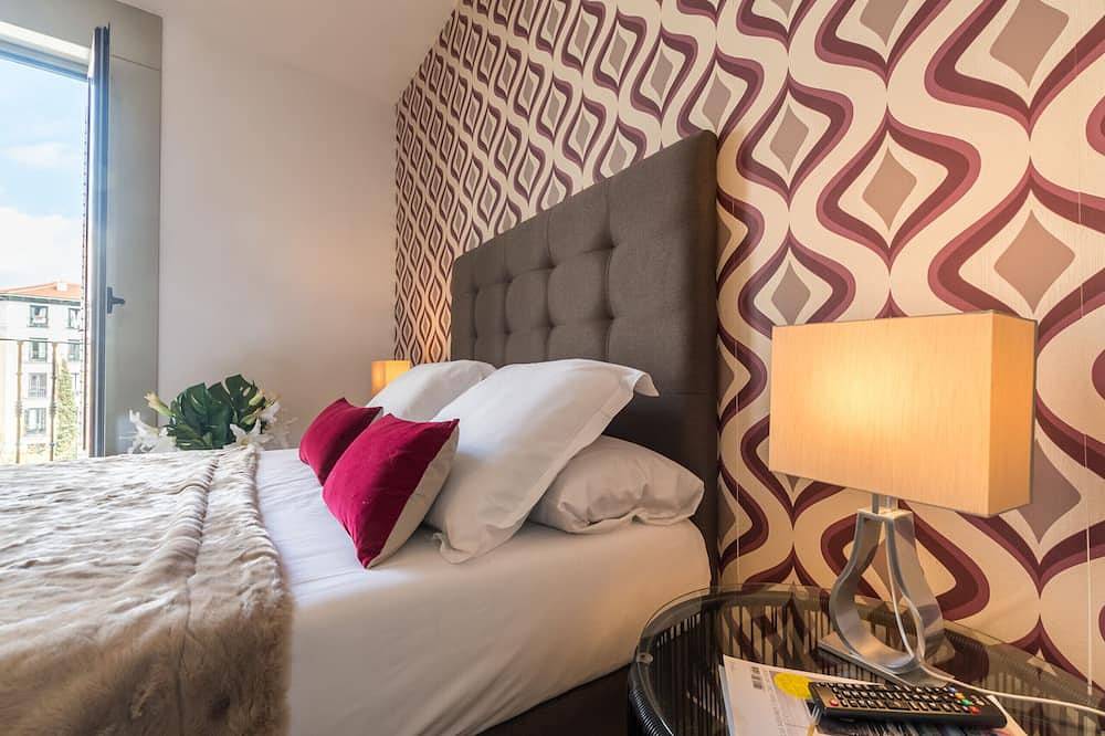 Entire apartment, Santa Ana Boutique Viii apartment  in Madrid in Centro (Madrid), Madrid