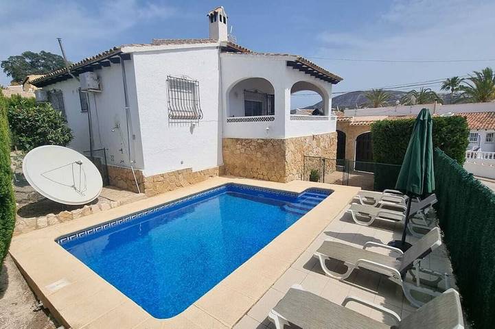 Villa für 6 Personen, mit Terrasse und Garten - 1