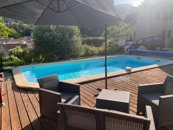 Appartement de vacances pour 4 personnes, avec Terrasse ainsi que Piscine et Vue