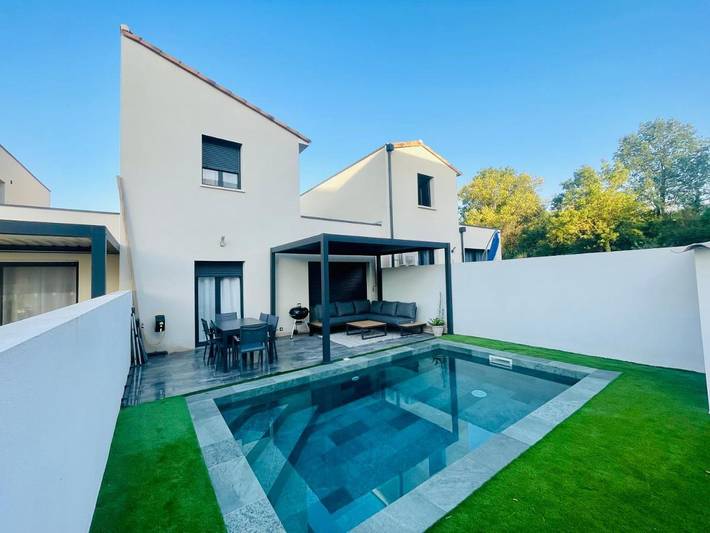 Chalet para 6 personas, con piscina y terraza - 1