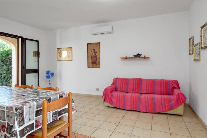 Villa "Rattali 2" con terrazza privata in San Teodoro, Olbia-Tempio