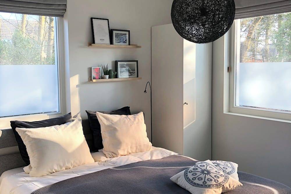 Geheel appartement, Studio Oak, modern 2-p-residence with private garden, near village, sea and dune in Bergen (Noord-Holland), Noord-Holland - Kust van de Noordzee