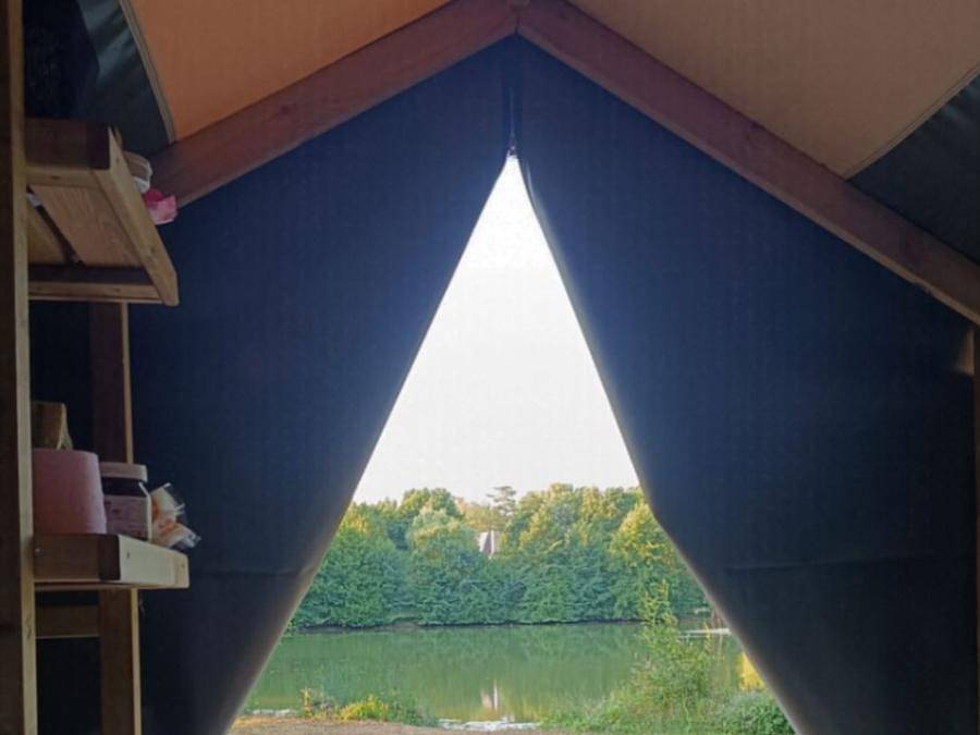 Camping Parc de Launay - Zelt 2 personen - Zelt Étape - 2 Personen - Seeblick in Souvigné (Indre-et-Loire), Tours und Umgebung