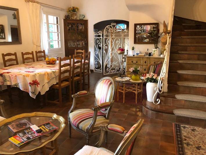 Hôtel pour 2 personnes, avec jardin et vue dans Casino De Cavalaire - 2