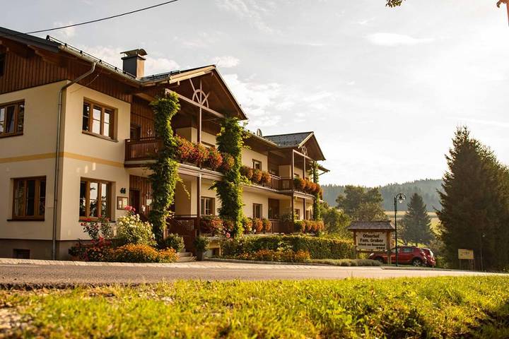 Bauernhof für 2 Personen, mit Balkon und Balkon/Terrasse sowie Terrasse und Garten
