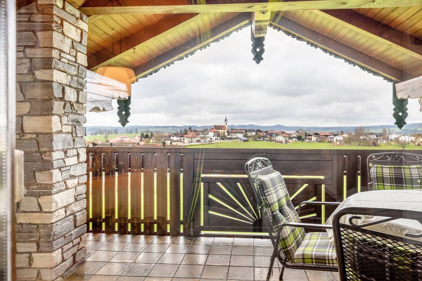 Ganze Wohnung, Ferienwohnung "Alpenblick" mit Berg-und Seeblick und Wi-Fi in Tachinger See, Waging am See