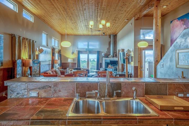 Vacation rental for 9 people, with balcony and sauna as well as hot tub, with pets in New Mexico