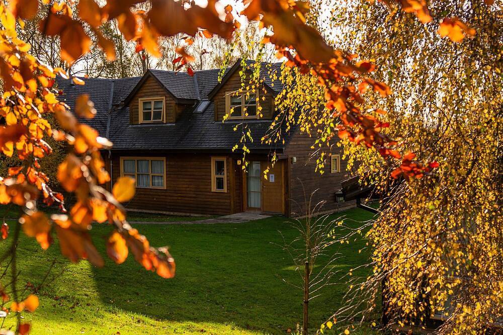 Culzean Diamond Lodge with hot tub and sauna in Loch Lomond, Stirling und Umgebung