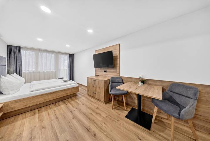 Hotel für 2 Personen mit Balkon in Klaus an der Pyhrnbahn, Kirchdorf an der Krems (Bezirk)