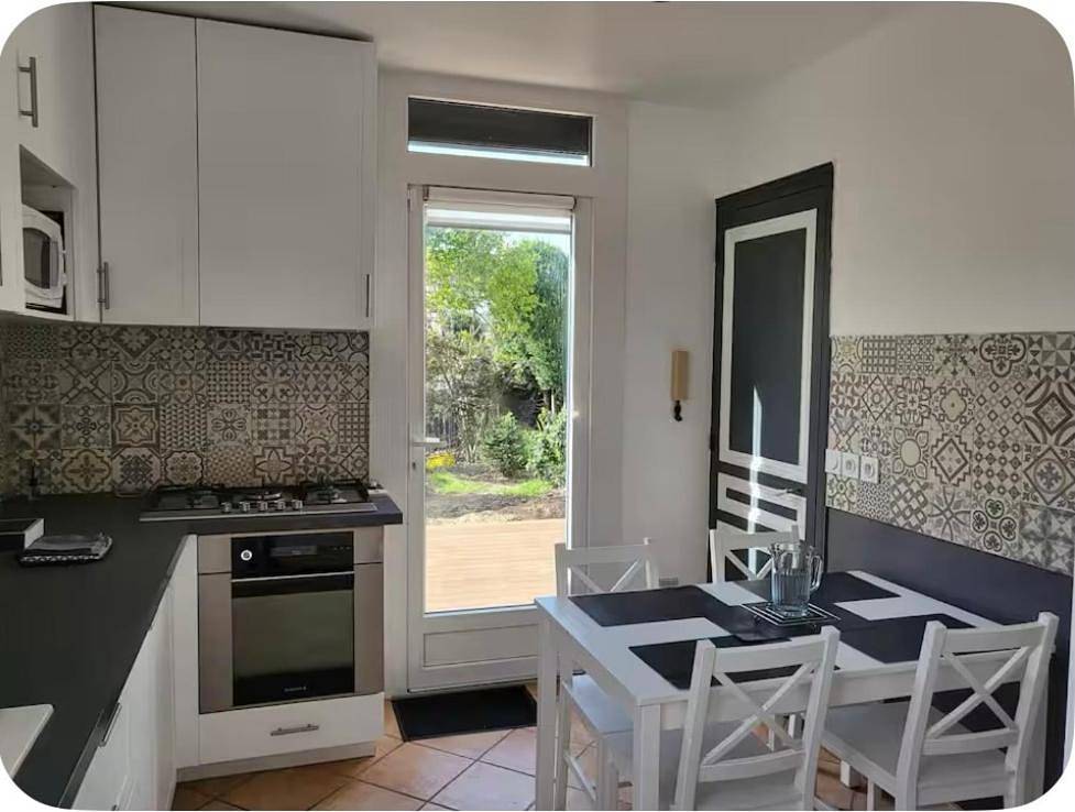 Appartement entier, One-Bedroom Apartment in Mantes-la-Jolie, Yvelines