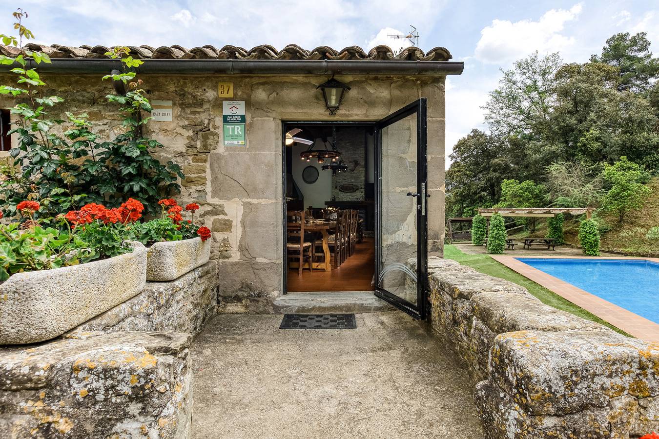 Ferienhaus 'El Paller 2 De Can Soler' mit Bergblick, Gemeinschaftspool und Wlan in Porqueres, Pla de l'Estany
