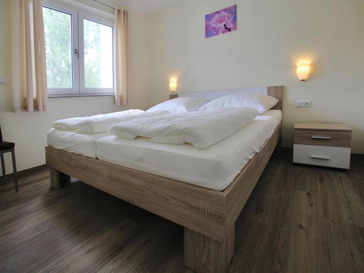 Ferienwohnung für 2 Personen, mit Terrasse und Garten sowie Seeblick in Mecklenburg-Schwerin - 4