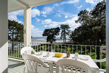 Gîte pour 6 personnes, avec vue et balcon dans Plage de Beaumer