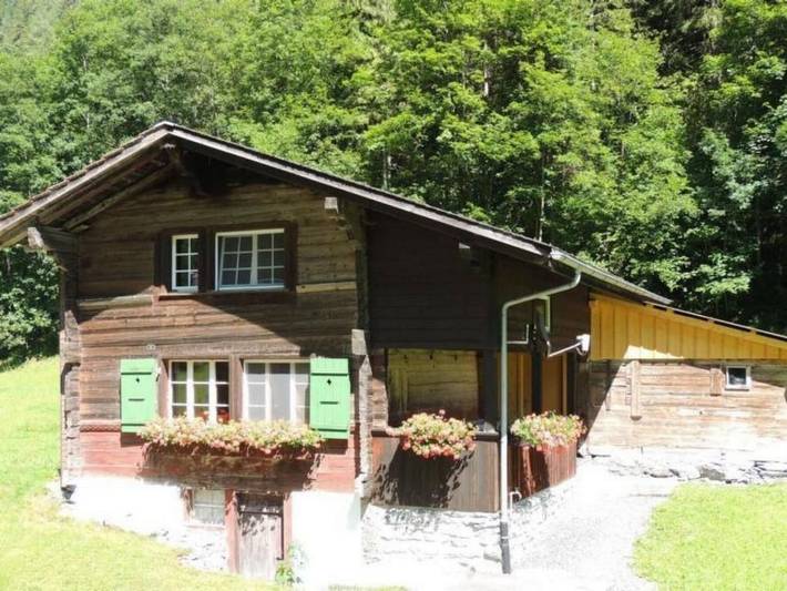 Ferienhaus für 3 Personen, mit Balkon und Garten sowie Ausblick in Lauterbrunnen