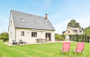 Gîte pour 6 personnes, avec jardin et terrasse, animaux acceptés à Équemauville