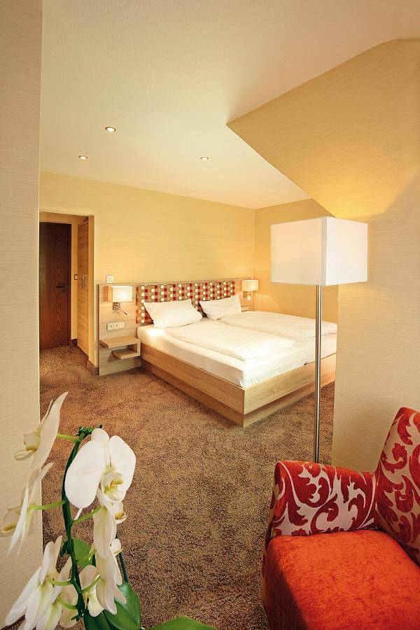 Hotel für 2 Personen, mit Terrasse und Garten sowie Sauna in Morsbach - 4