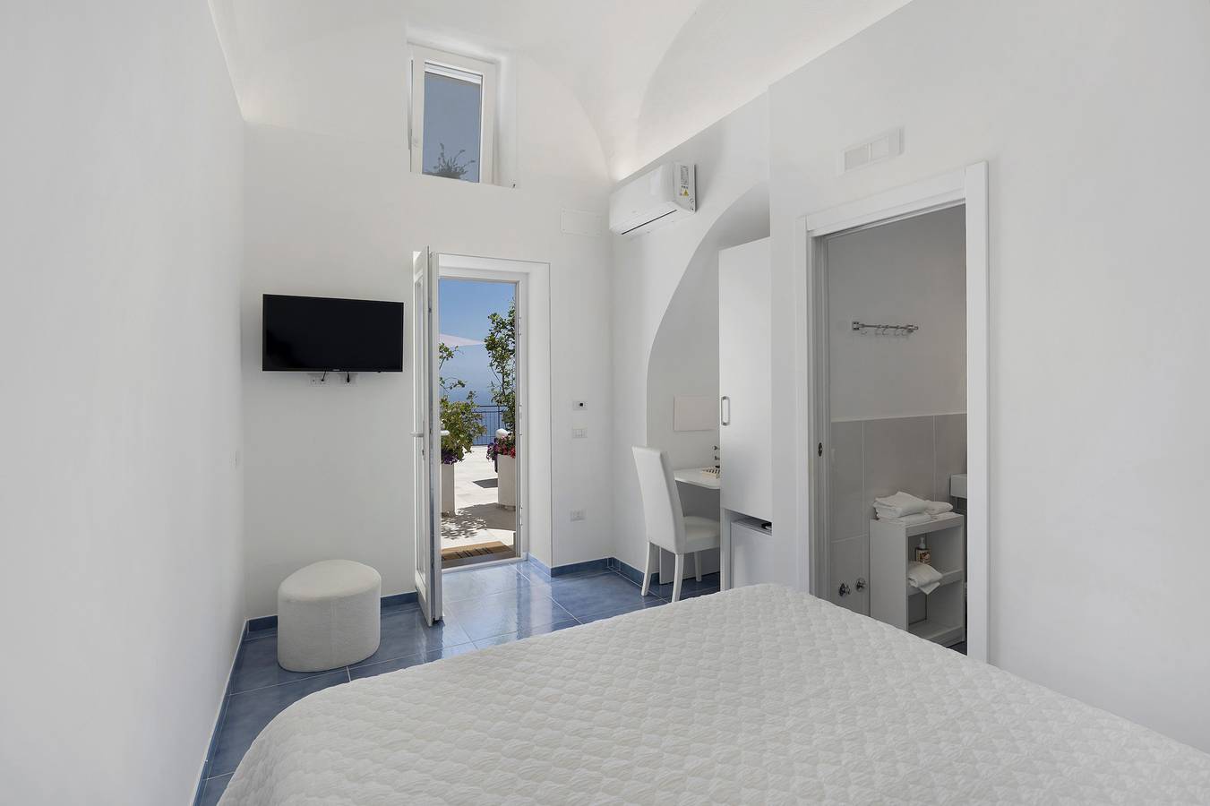 Camera 'Camera Positano Sea View' con Vista Mare, Wi-Fi e Aria Condizionata in San Michele Salerno, Costiera amalfitana