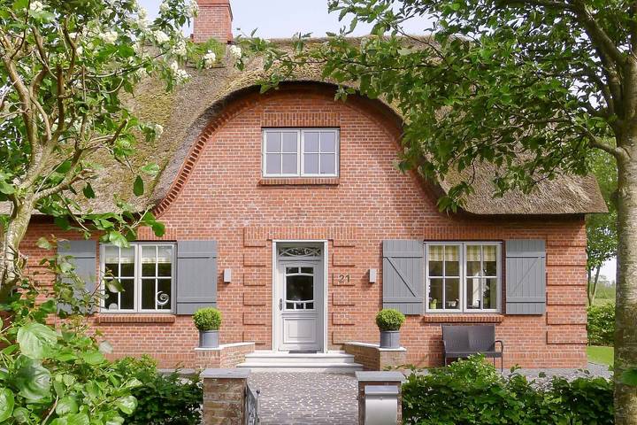 Ferienhaus für 6 Personen, mit Terrasse und Garten sowie Sauna in Süderende