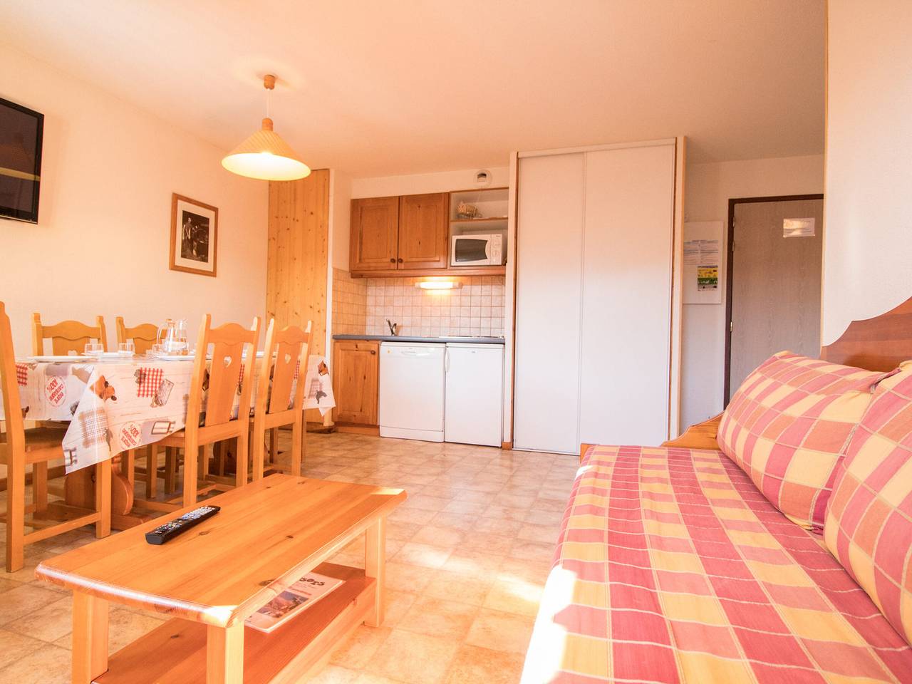 Appartement entier, Appartement confortable 6 pers, proche navettes, à Aussois in Aussois, Région de Saint-Jean-de-Maurienne