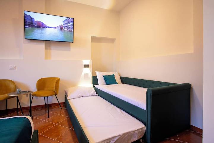 Appartamento intero, Stylish 3Br, 2Ba House Near Venice · Modern AC, Smart TVs, Sleeps 8 in Mestre, Venezia