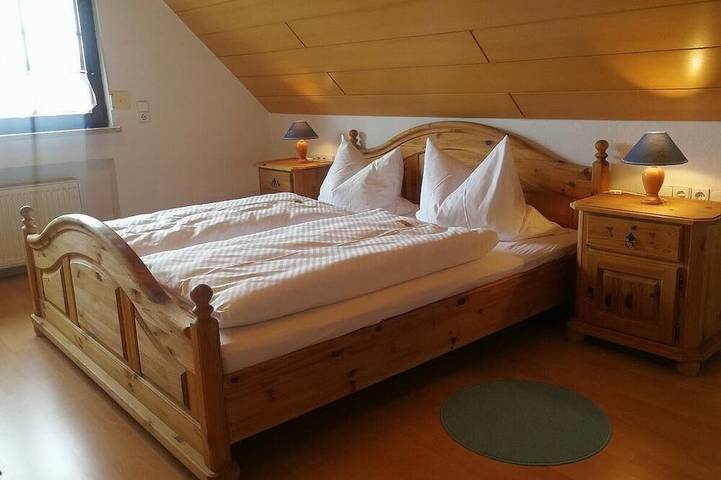 Ferienwohnung für 4 Personen, mit Pool und Balkon, mit Haustier in Hohenberg an der Eger - 2