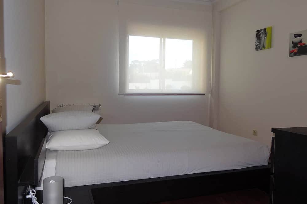 Ganze Wohnung, Strand-Wohnung mit herrlichem Blick auf das Meer, 10 Minuten von Porto in Canidelo, Porto Distrikt