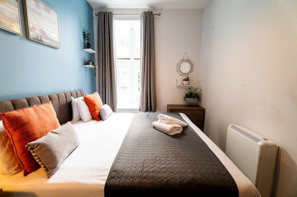 Entire apartment, Cohost Partners ✨ Converted Chapel Retreat in Swansea, Swansea region