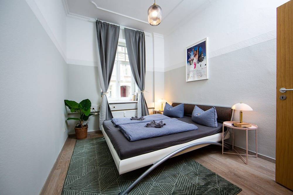 Ganze Wohnung, Zentral & geräumige Altbauwohnung mit 3Sz für 6P in Altstadt (Erfurt), Erfurt