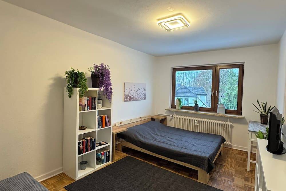 Ganze Wohnung, Gemütliche Ostsee-Oase: 3-Zimmer mit Balkon in Bad Schwartau in Bad Schwartau, Ostholstein