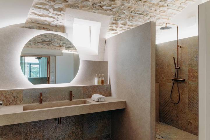 Hôtel pour 2 personnes, avec jardin et piscine, animaux acceptés à Lavérune - 4