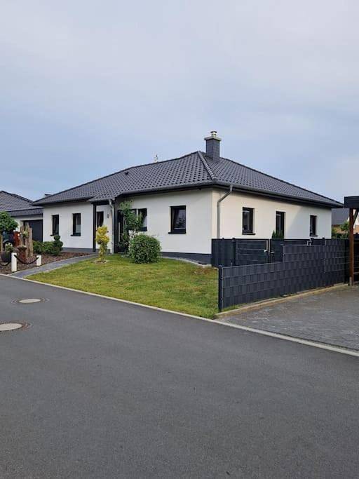 Ferienhaus für 6 Personen, mit Terrasse und Garten