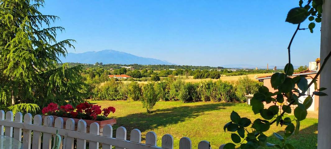 Villa Avra - Private Garden & Pool Oasis in Drama in Ostmakedonien und Thrakien