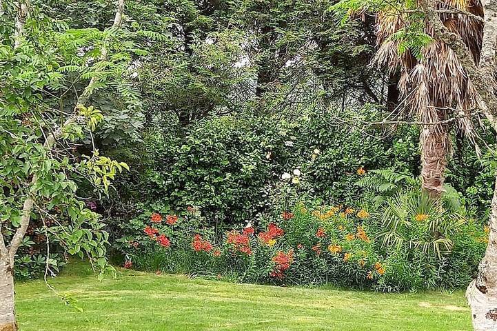 Location de vacances pour 6 personnes, avec jardin à Plogastel-Saint-Germain