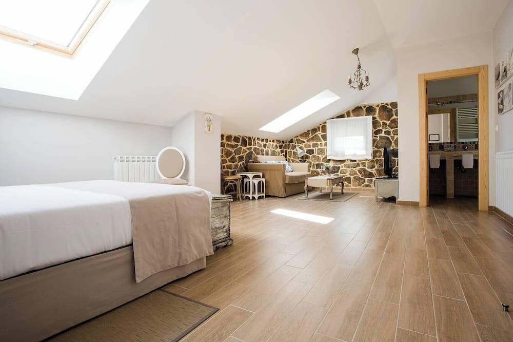 Casa Rural Premium · Jardín & Barbacoa in Garray, Provincia de Soria