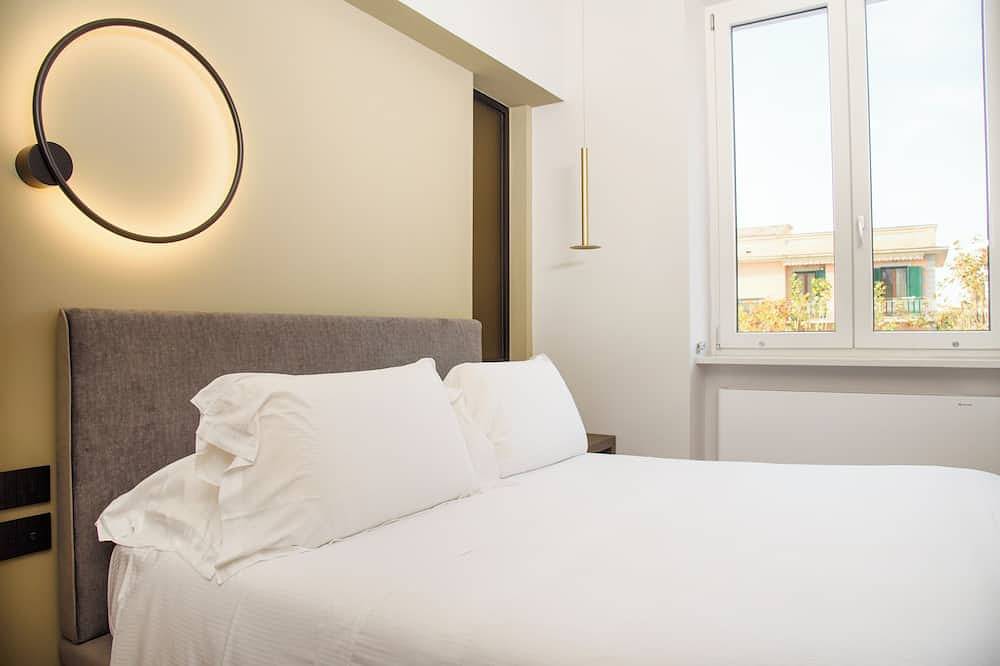 Entire apartment, Vesuvius Palace Aparthotel - Mercurio Apt in Ercolano, Vesuvio National Park