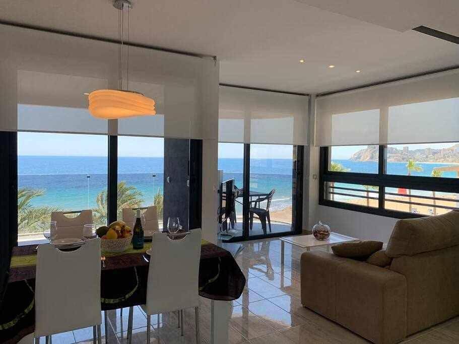 Appartement entier, Apartamento de lujo en primera linea de playa in Playa de Poniente, Benidorm