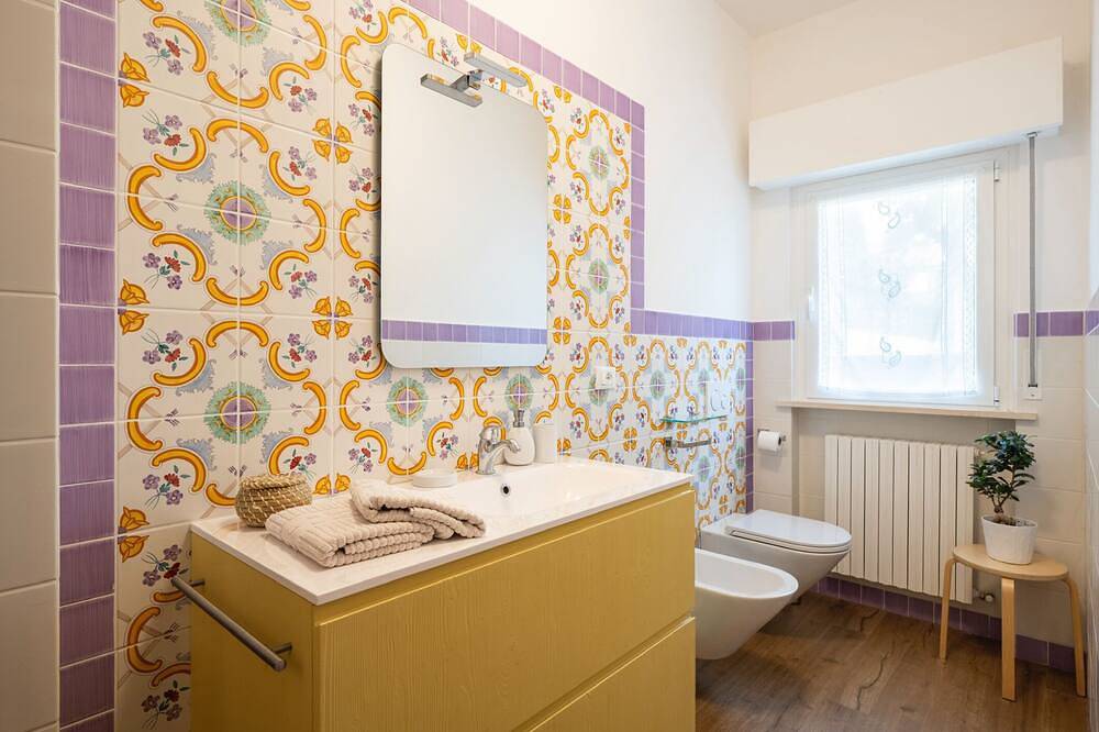 Just minutes from downtown and the beach, elegant Bnb in Sirolo in Sirolo, Riviera del Conero