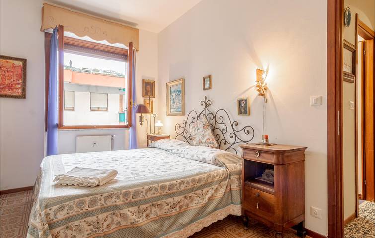 Appartamento intero, Appartamento fronte spiaggia con WiFi e TV. in Rapallo (Città), Rapallo
