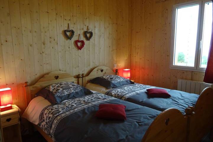 Gîte pour 6 personnes, avec Balcon et Jardin à La Tour-d'Auvergne - 3