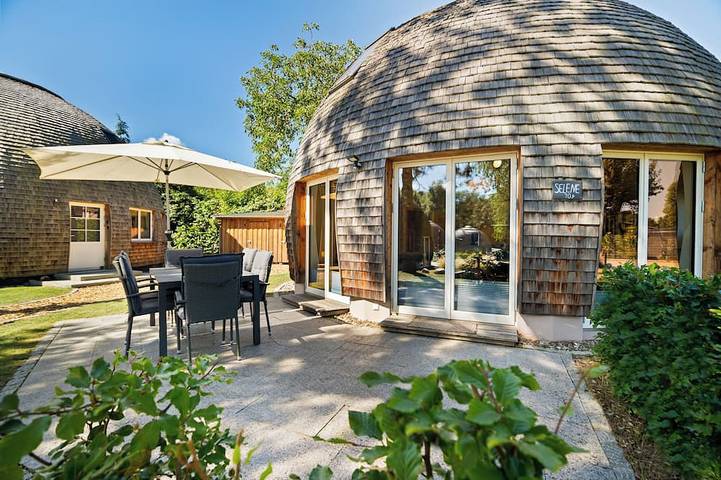 Ferienhaus für 4 Personen, mit Terrasse und Sauna sowie Garten in Penzlin