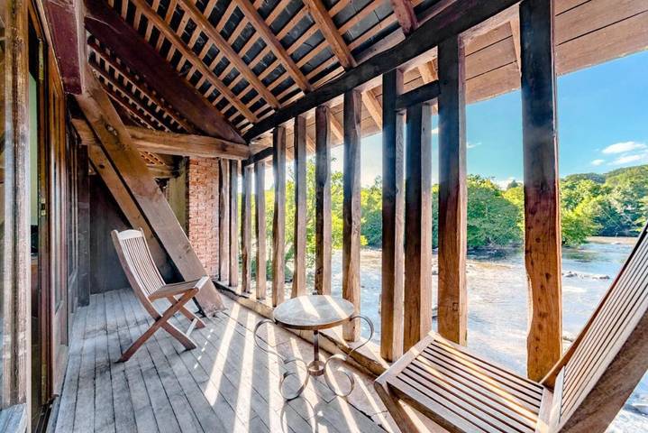 Location de vacances pour 6 personnes, avec sauna et jardin ainsi que vue et piscine à Saint-Priest-sous-Aixe - 4