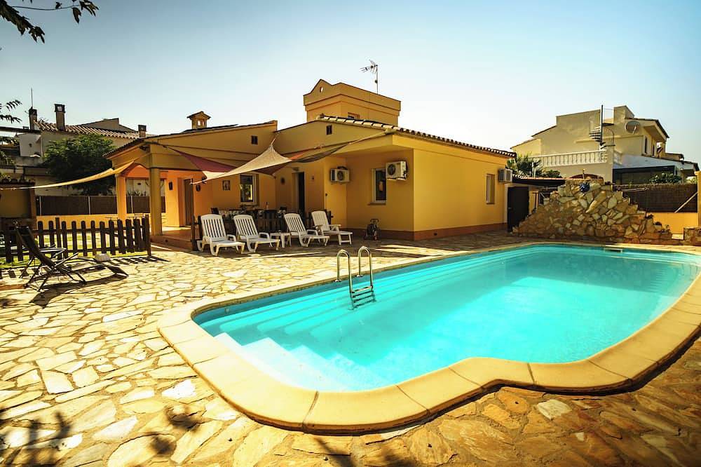 Casa Tati Strand in San Pedro Pescador, Alt Empordà