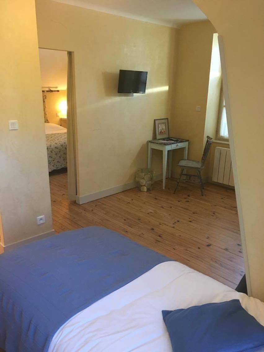 Special Offer - Superior Double Room in Muret-le-Château, Aveyron