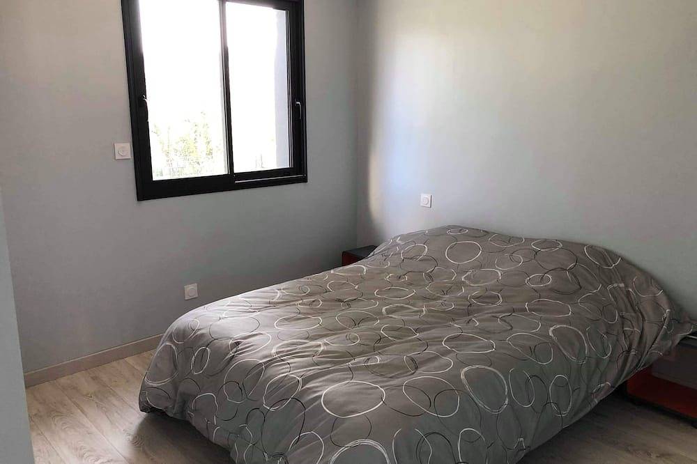 Modern house in Pénestin, Côte des Mégalithes