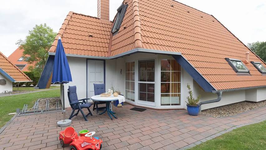 Ferienhaus für 6 Personen, mit Terrasse und Garten in Wremen - 3