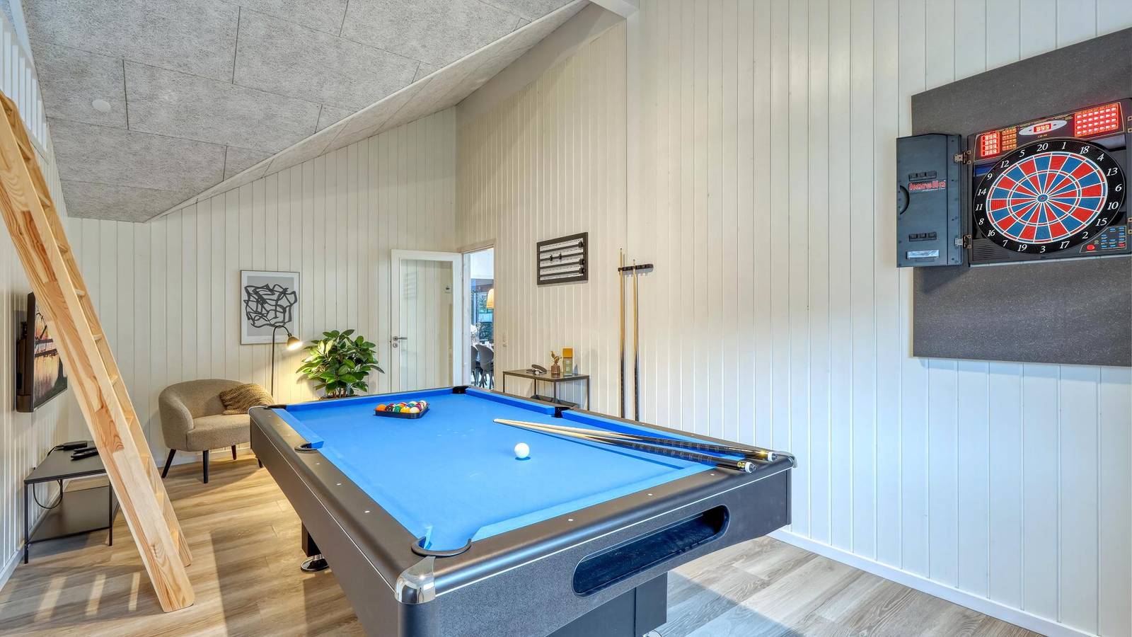 768 - Modernes Poolhaus am Tramser See für 14 Personen  in Jesendorf, Nordwestmecklenburg (Wismar und Umgebung)