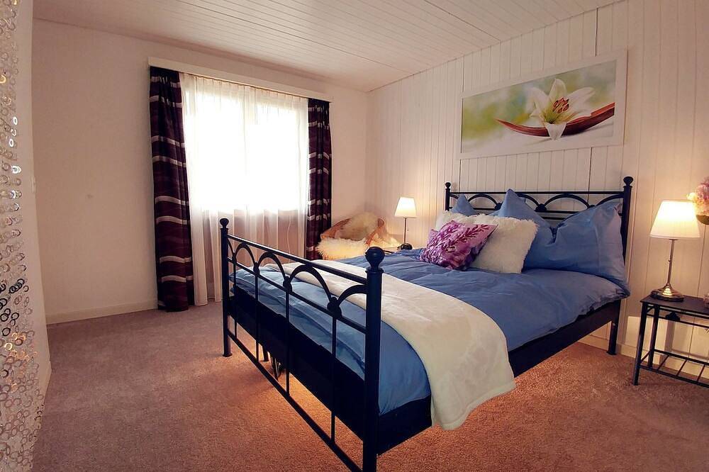 Ganze Wohnung, Chalet Dargun Bünter, (Camischolas/Sedrun), 221./222./224./.01+.02+.03 in Sedrun, Tujetsch