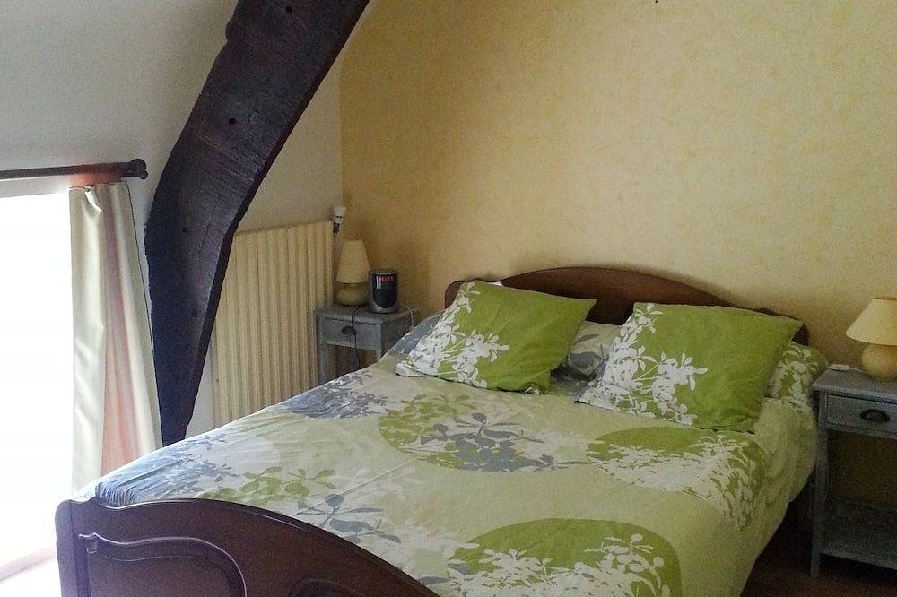 Gîte individuelle de caractère du 17ème siècle située à prox d'une ferme in Malansac, Région de Vannes